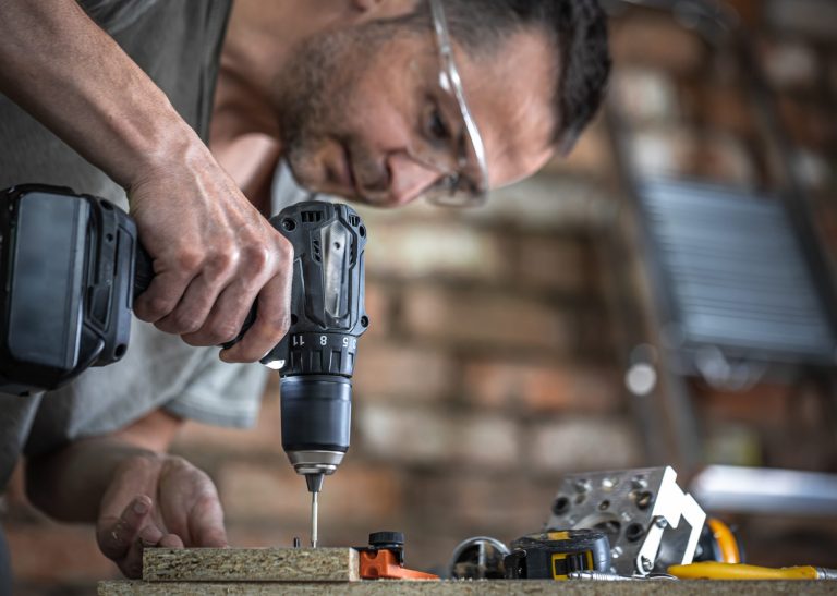 A Guide To Pawning and Buying Tools From Your Local Pawn Shop