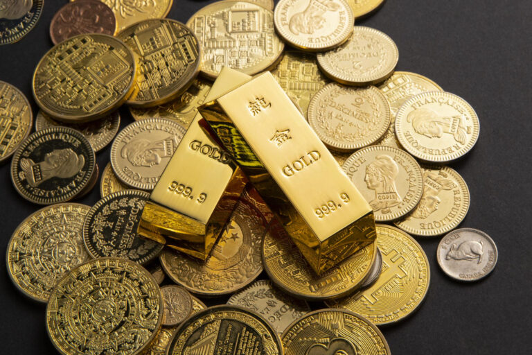 Why Gold Prices Change and How It Affects Your Pawn Value