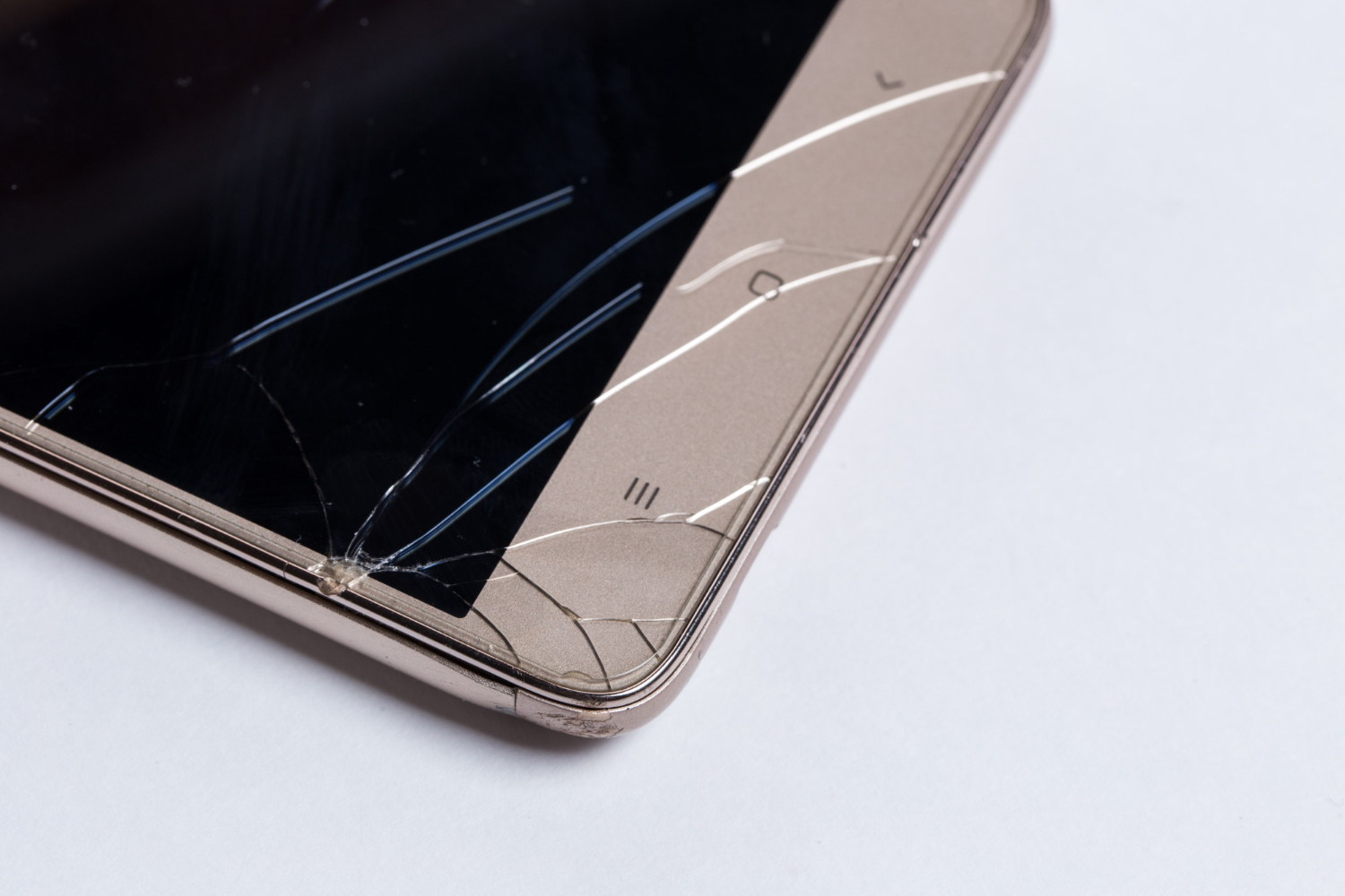 215 pawn cosmetic damage evaluation of electronics and jewelry at a pawn shop